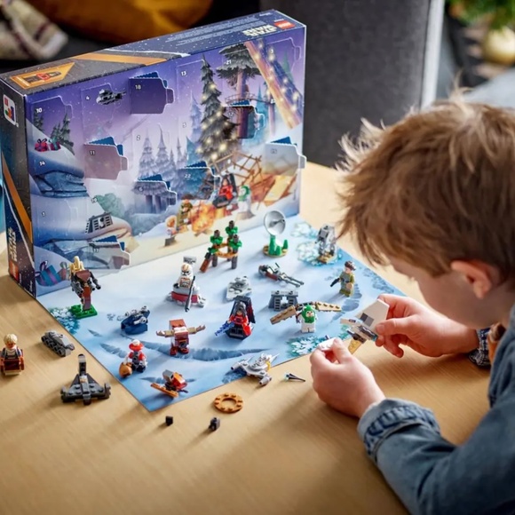 Amazon.com: LEGO Star Wars 2023 Advent Calendar 75366   Star Wars: Advent Calendar 2023 (75366)